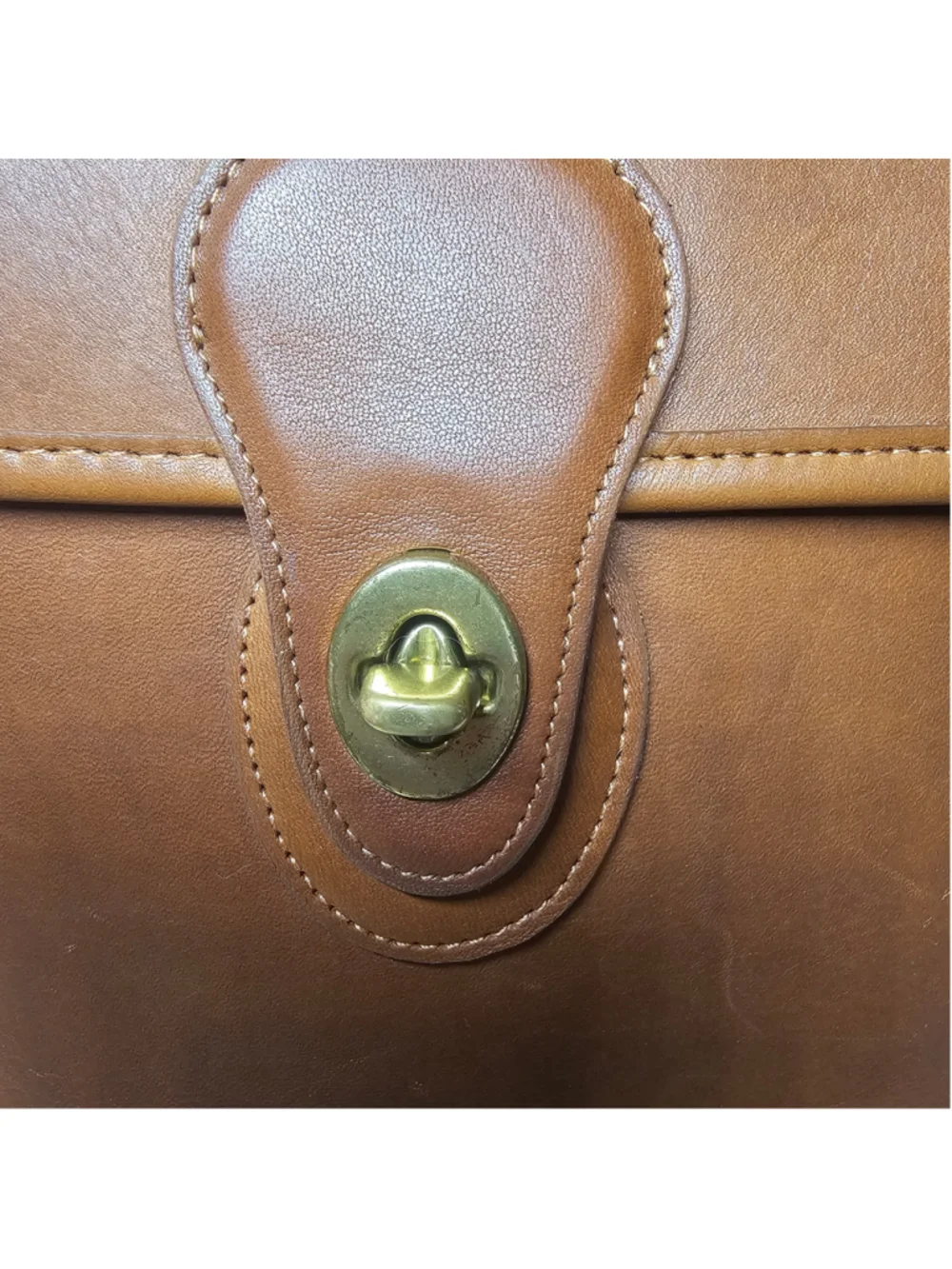 Vintage Coach British Tan Leather Dowel Crossbody Bag - Picture 8 of 13